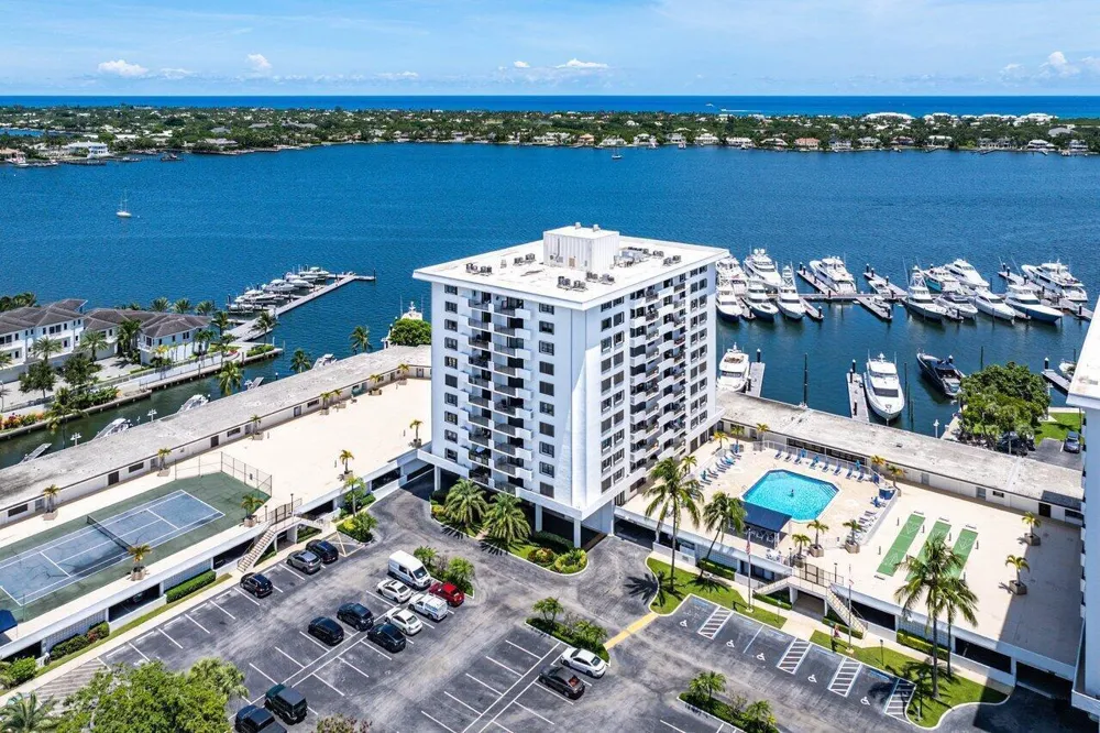 1208 Marine Way #506 North Palm Beach, FL 33408