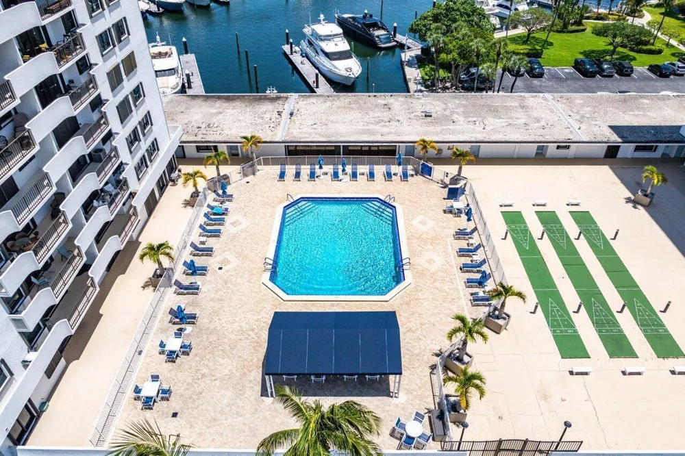 1208 Marine Way #506 North Palm Beach, FL 33408