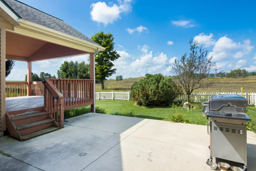 859 Shamrock Lane East Bay Township, MI 49696