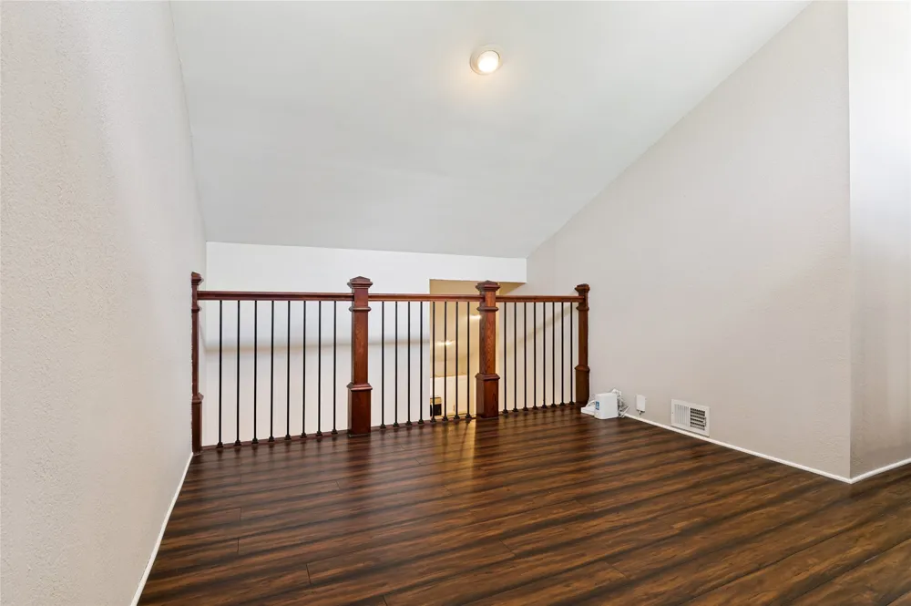 2702 Duval Drive Dallas, TX 75211