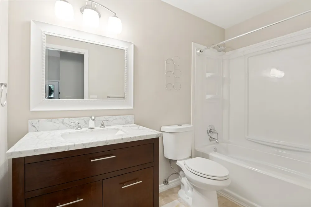2702 Duval Drive Dallas, TX 75211