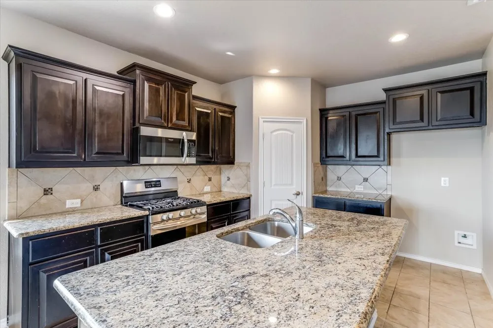 145 Hidden Creek Court Saginaw, TX 76131