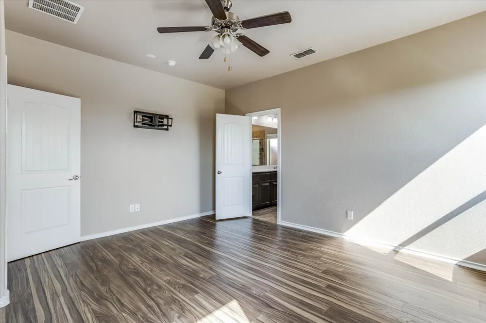 145 Hidden Creek Court Saginaw, TX 76131