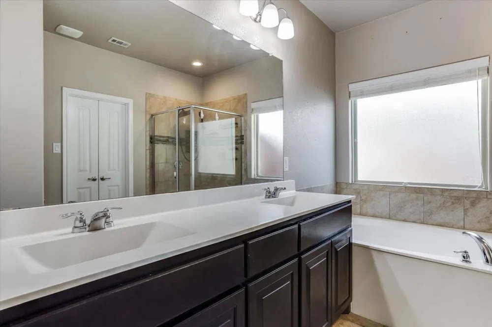 145 Hidden Creek Court Saginaw, TX 76131