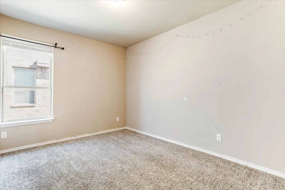 145 Hidden Creek Court Saginaw, TX 76131