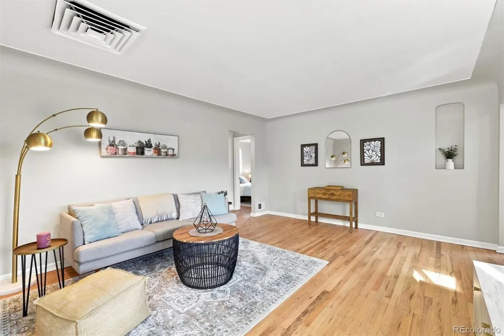 3031 W 20th Avenue Denver, CO 80211
