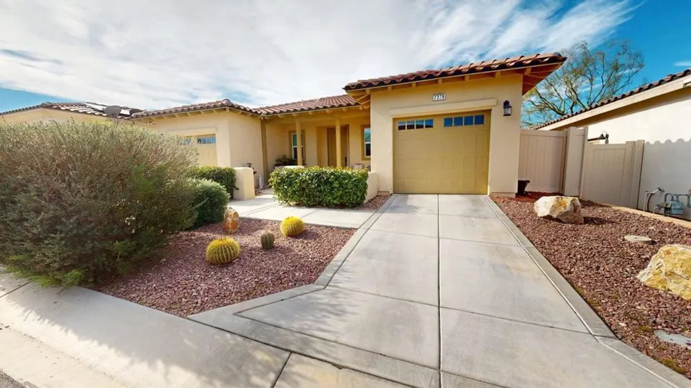 7379 Via Real Lane Yucca Valley, CA 92284