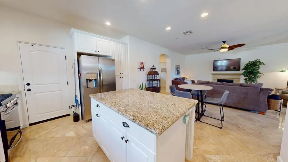 7379 Via Real Lane Yucca Valley, CA 92284