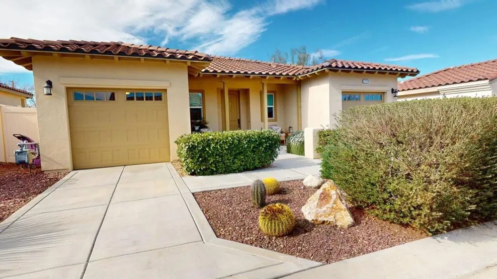 7379 Via Real Lane Yucca Valley, CA 92284