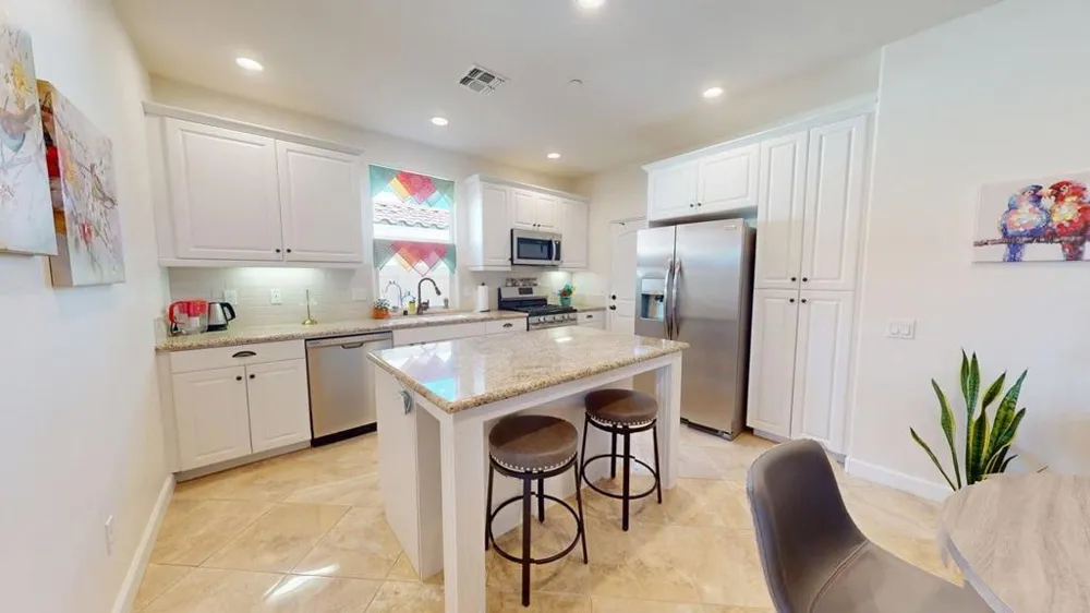 7379 Via Real Lane Yucca Valley, CA 92284