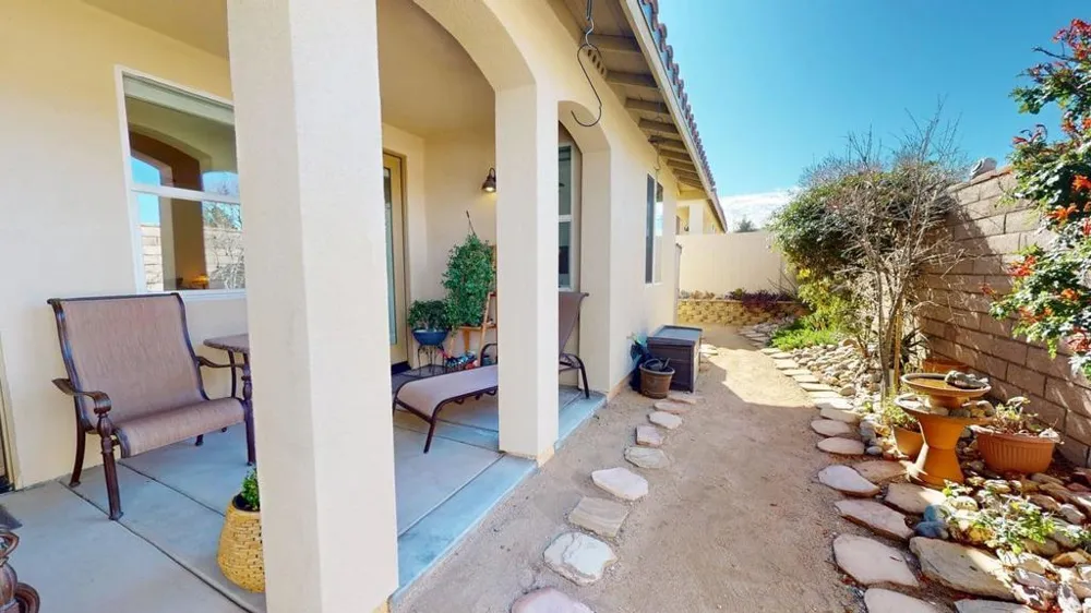 7379 Via Real Lane Yucca Valley, CA 92284