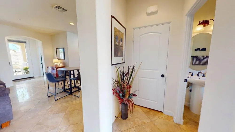 7379 Via Real Lane Yucca Valley, CA 92284