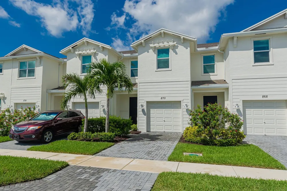 870 SE GROVEBUSH LANE Port St. Lucie, FL 34984