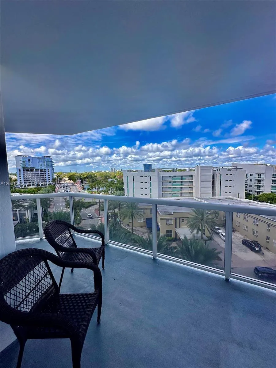 6301 Collins Ave #806 Miami Beach, FL 33141