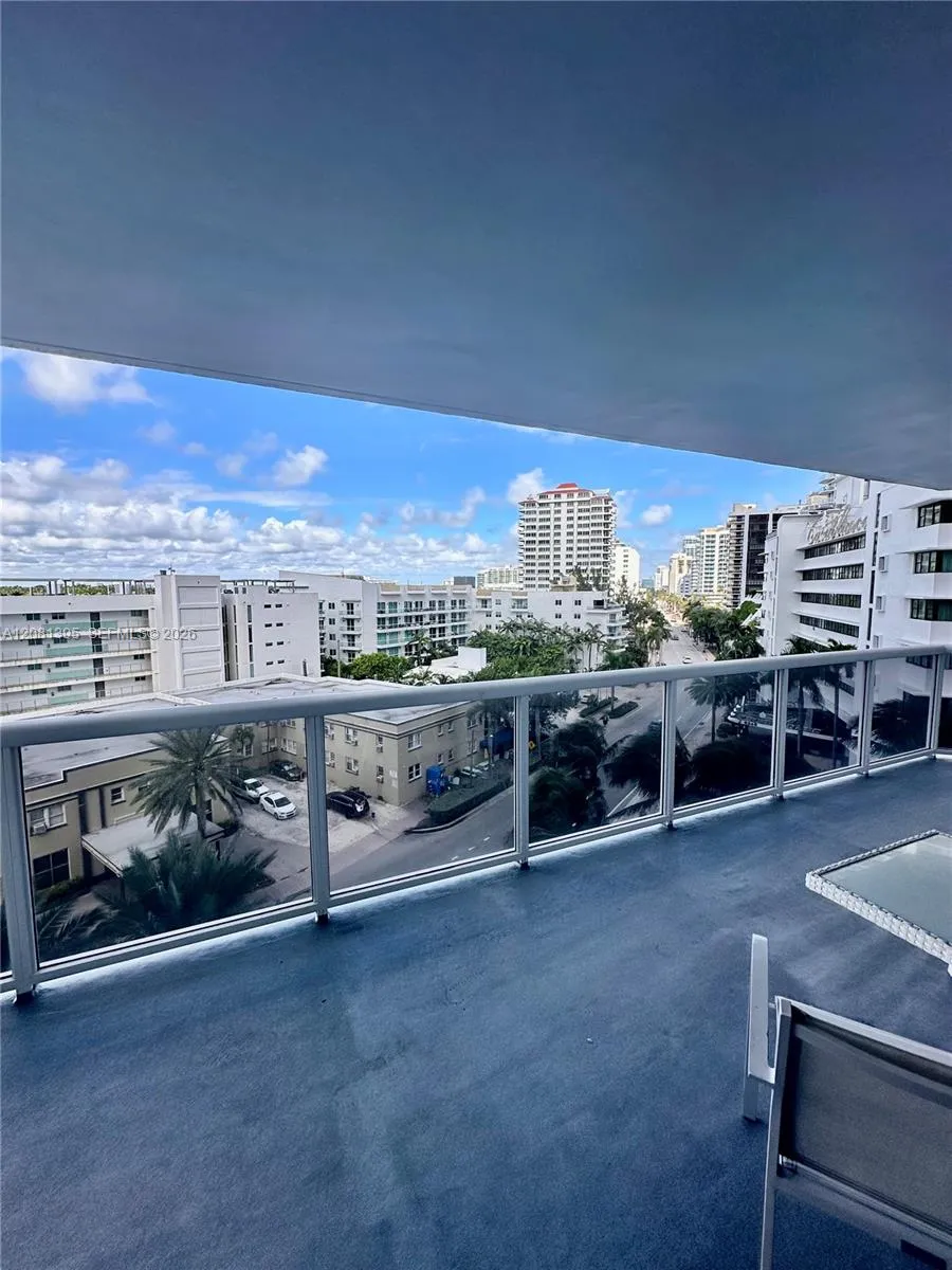 6301 Collins Ave #806 Miami Beach, FL 33141