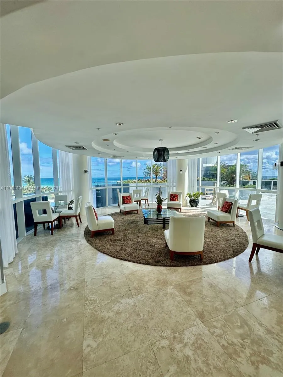 6301 Collins Ave #806 Miami Beach, FL 33141