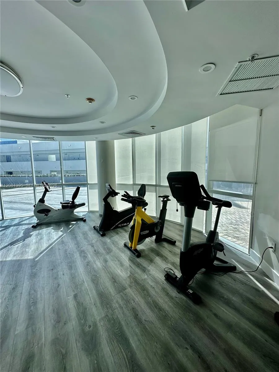 6301 Collins Ave #806 Miami Beach, FL 33141