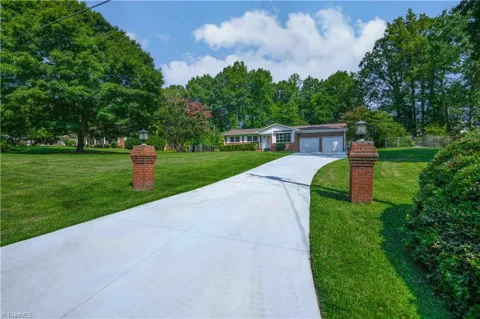 1133 Pennywood Drive
