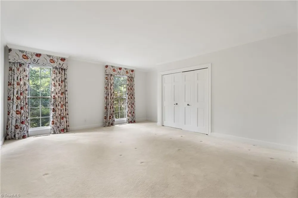 2822 Lazy Lane Winston-Salem, NC 27106