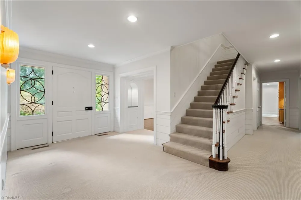 2822 Lazy Lane Winston-Salem, NC 27106