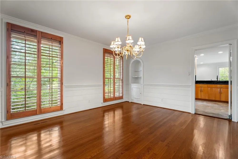 2822 Lazy Lane Winston-Salem, NC 27106
