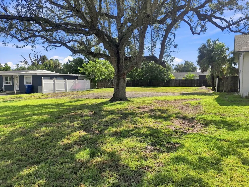 4135 CARSON STREET NE St Petersburg, FL 33703