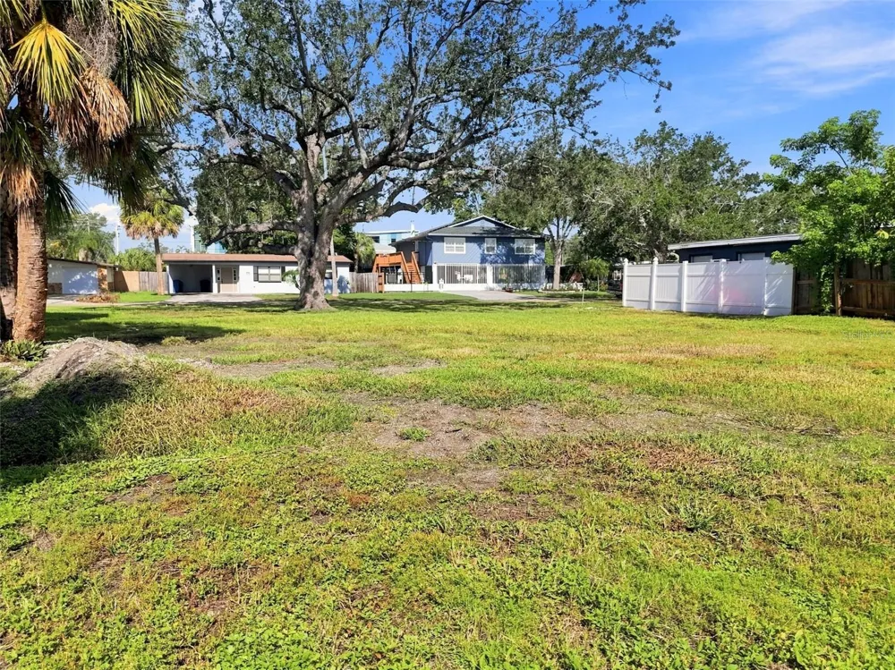 4135 CARSON STREET NE St Petersburg, FL 33703