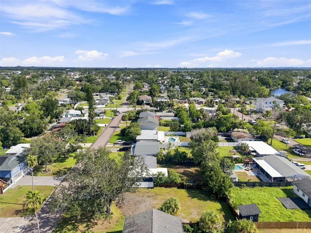 4135 CARSON STREET NE St Petersburg, FL 33703