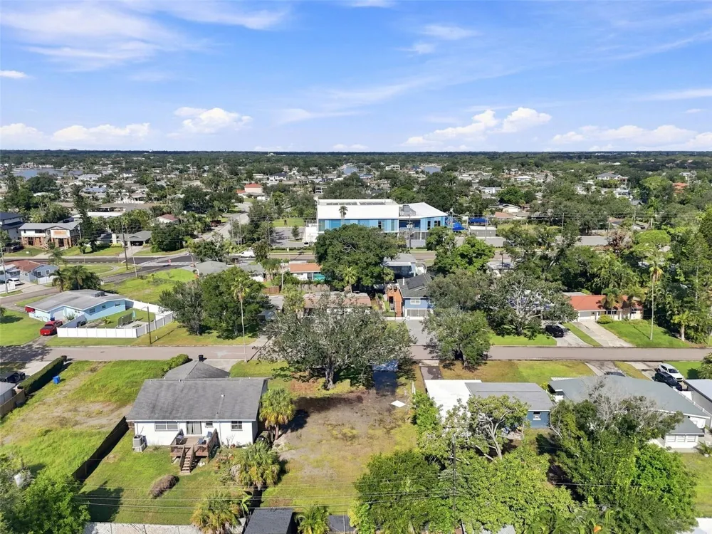 4135 CARSON STREET NE St Petersburg, FL 33703