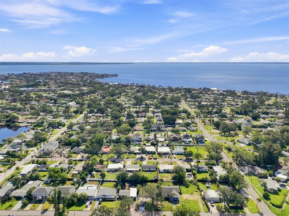 4135 CARSON STREET NE St Petersburg, FL 33703