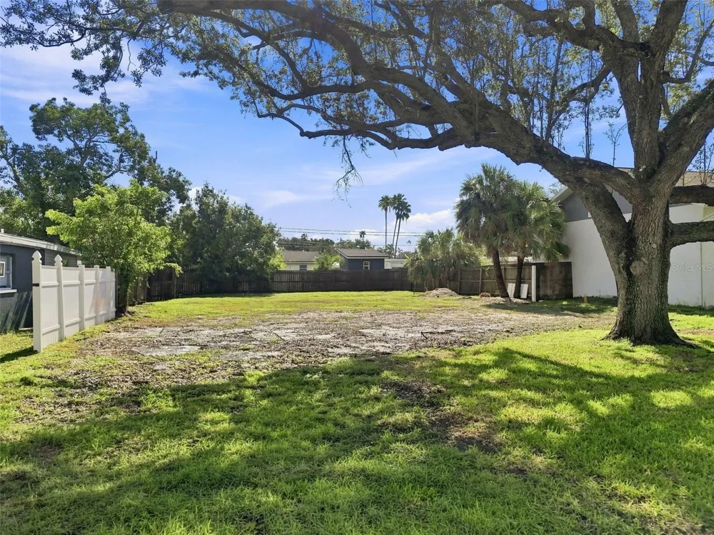 4135 CARSON STREET NE St Petersburg, FL 33703