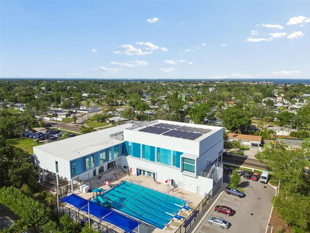 4135 CARSON STREET NE St Petersburg, FL 33703
