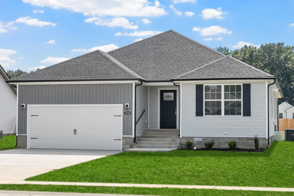 1494 Hallies Way Clarksville, TN 37043