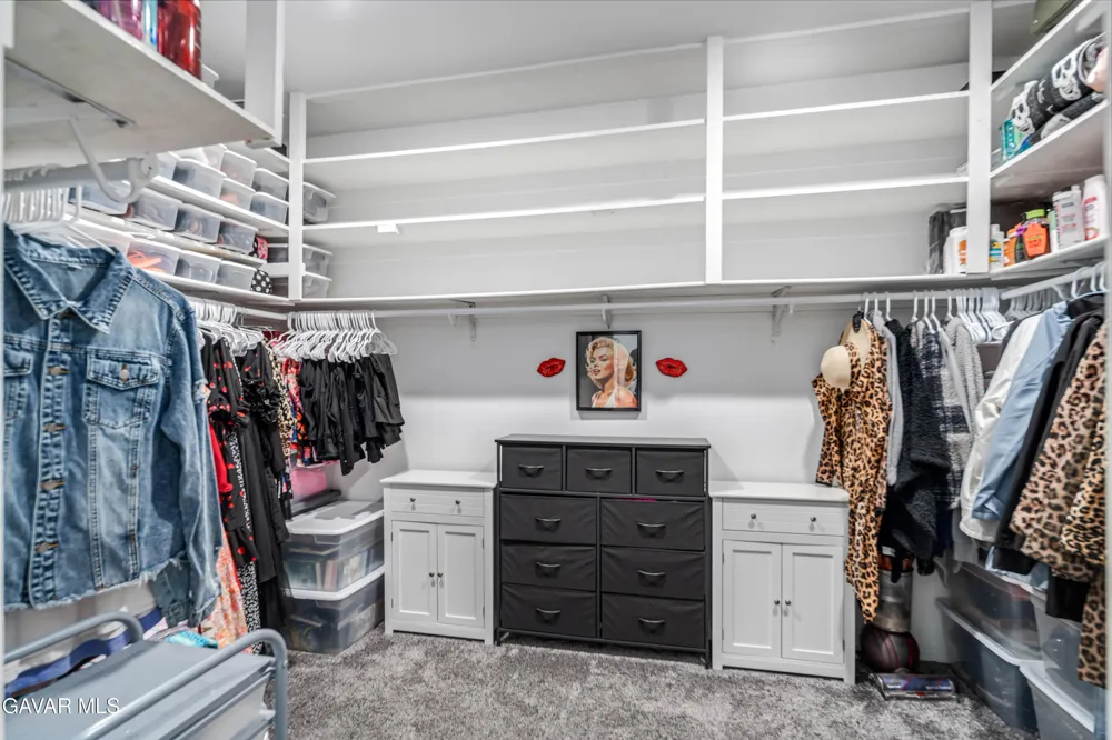 42031 Crestland Drive Lancaster, CA 93536