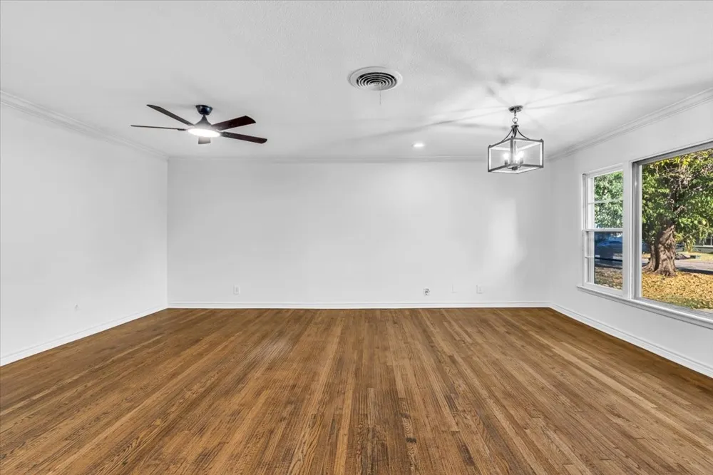 5316 Palmer Drive Haltom City, TX 76117
