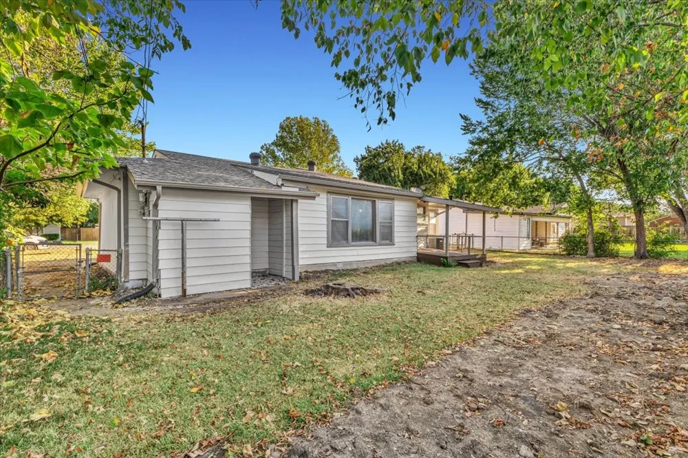 5316 Palmer Drive Haltom City, TX 76117