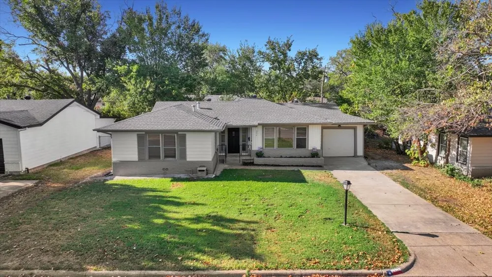 5316 Palmer Drive Haltom City, TX 76117