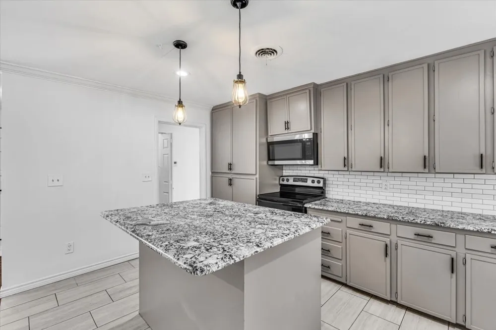 5316 Palmer Drive Haltom City, TX 76117