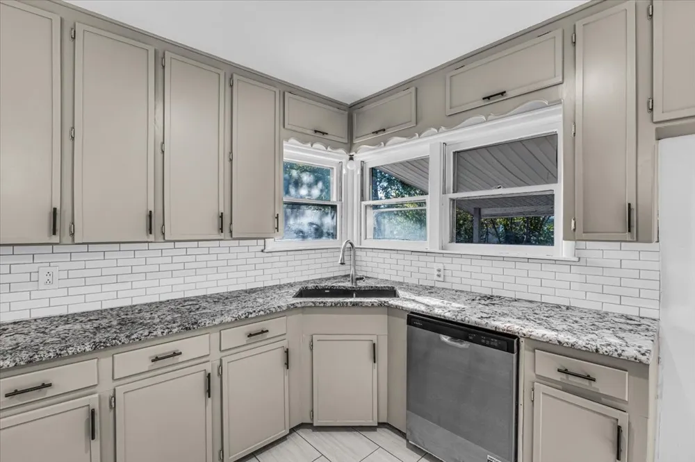 5316 Palmer Drive Haltom City, TX 76117