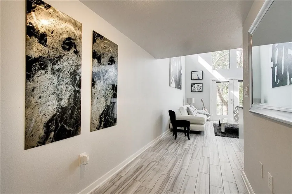 5111 Manett Street #203 Dallas, TX 75206