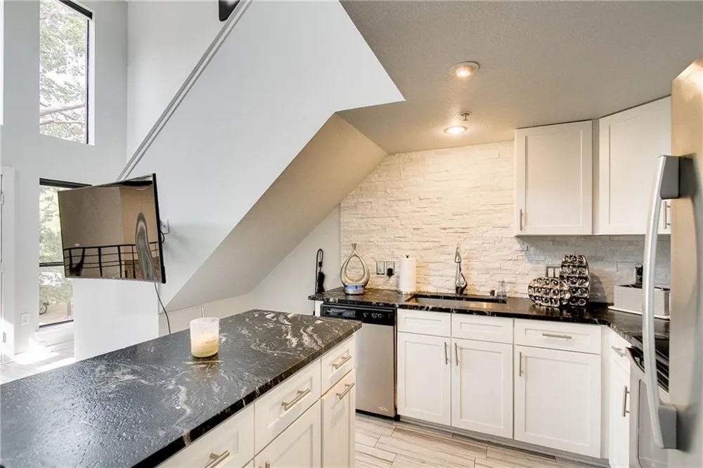 5111 Manett Street #203 Dallas, TX 75206