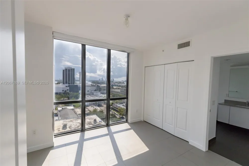 1600 NE 1st Ave #1420 Miami, FL 33132