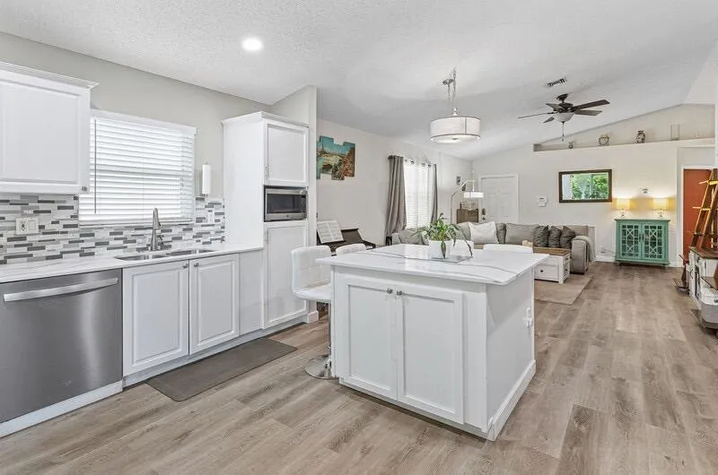 110 SUNSET BOULEVARD Boynton Beach, FL 33426