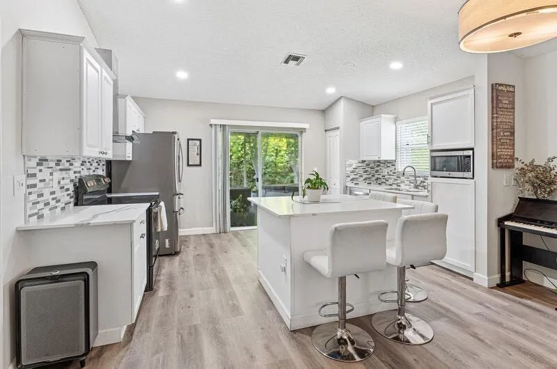 110 SUNSET BOULEVARD Boynton Beach, FL 33426