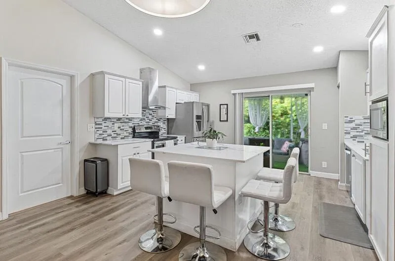 110 SUNSET BOULEVARD Boynton Beach, FL 33426