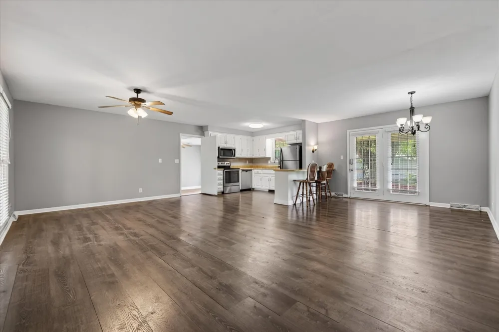 1866 Harriet Drive Clarksville, TN 37040