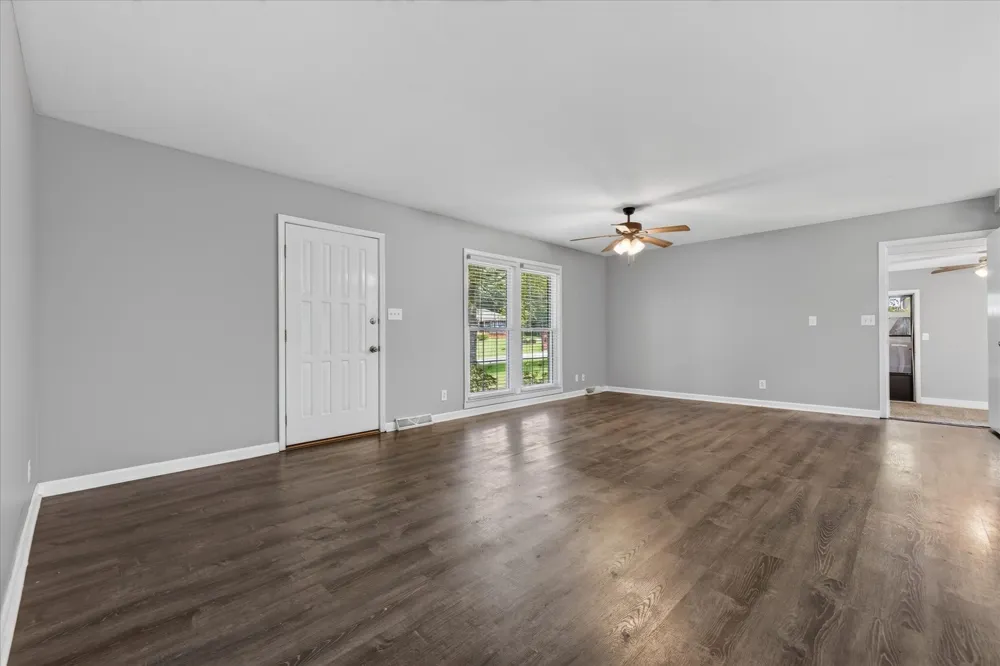1866 Harriet Drive Clarksville, TN 37040