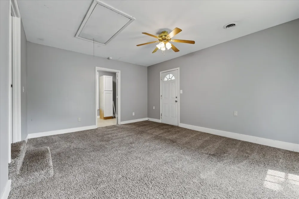 1866 Harriet Drive Clarksville, TN 37040