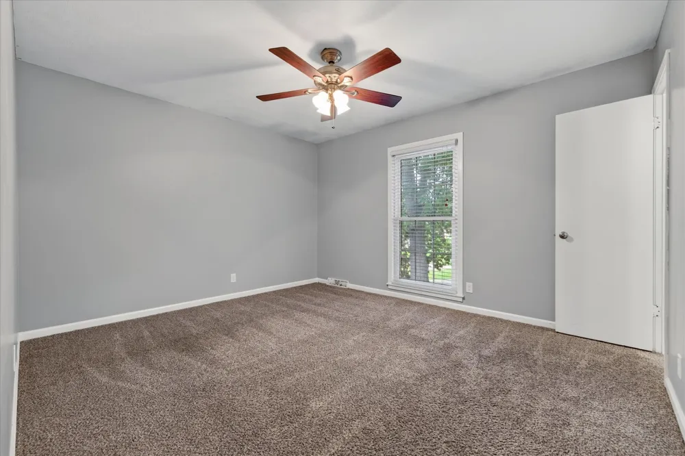 1866 Harriet Drive Clarksville, TN 37040