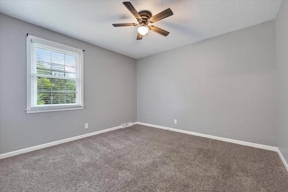 1866 Harriet Drive Clarksville, TN 37040
